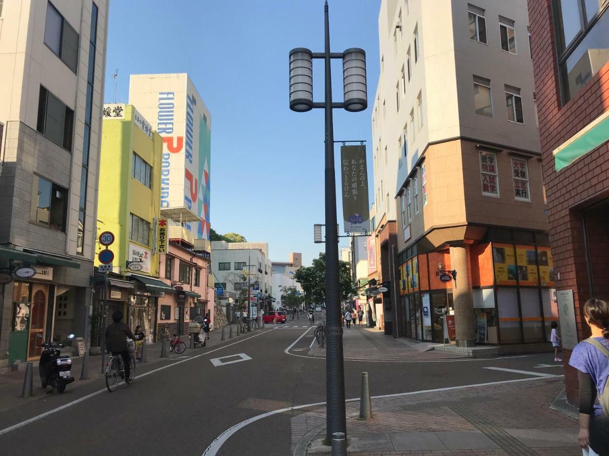Ropeway St. Guesthouse Matsuyama  Exterior photo
