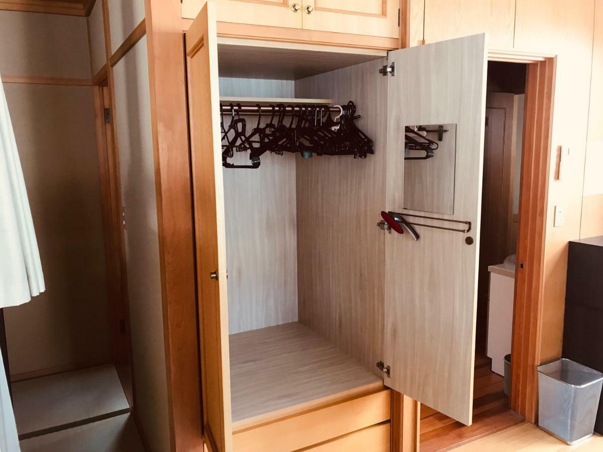 Ropeway St. Guesthouse Matsuyama  Room photo